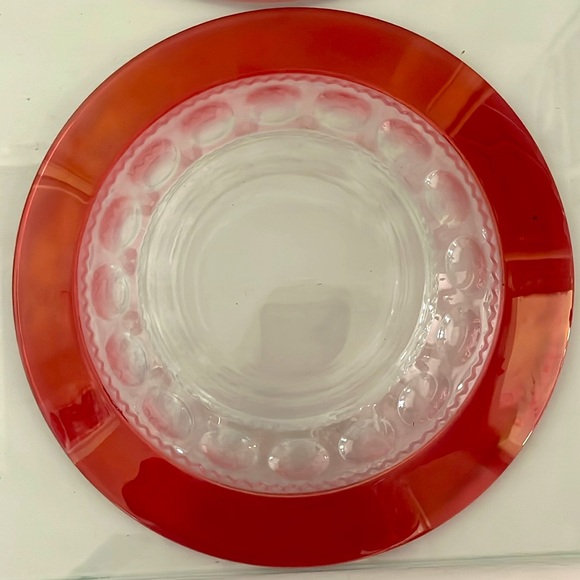 Four KingsCrown Thumbprint Plate - Picture 3 of 7
